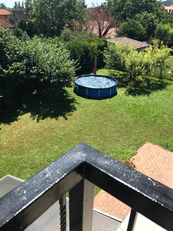 Balatonalmádi Marta Apartman מראה חיצוני תמונה